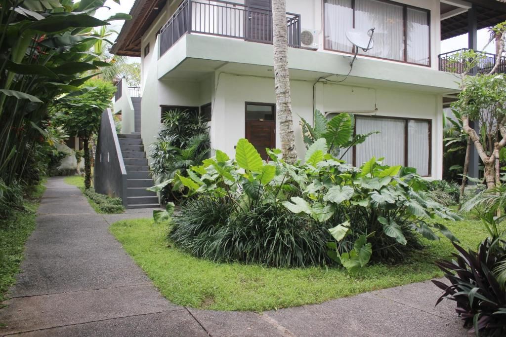 Putri Ayu Cottages фото 44