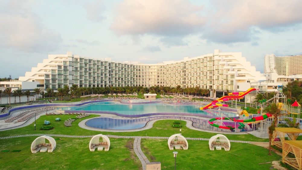 Lugano Resort & Spa Cam Ranh фото 1