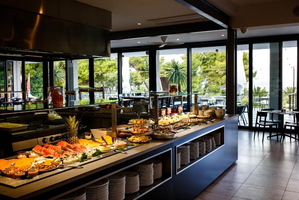 Waterman Svpetrvs Resort - All Inclusive фото 23