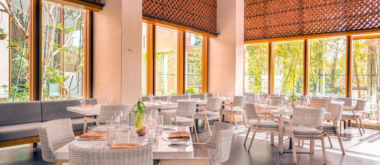 Фото отеля Jetwing Colombo Seven