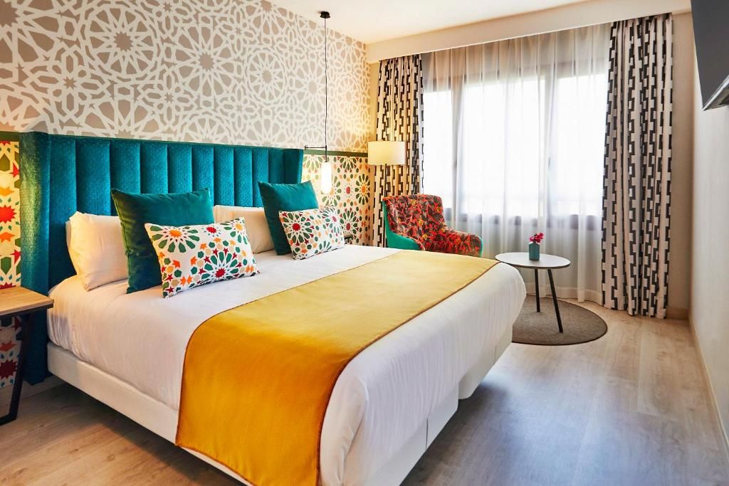 Hotel Hesperia Sevilla фото 69