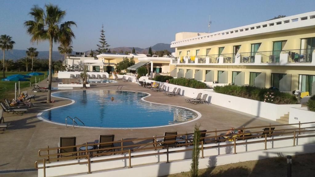 Natura Beach Hotel & Villas фото 10