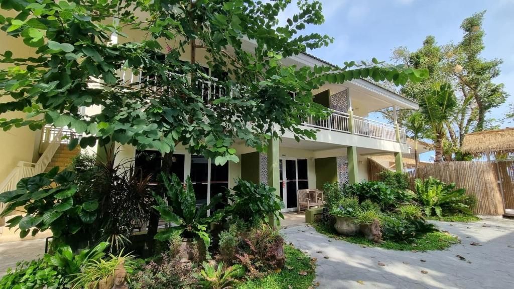 Ark Bar Beach Resort фото 44