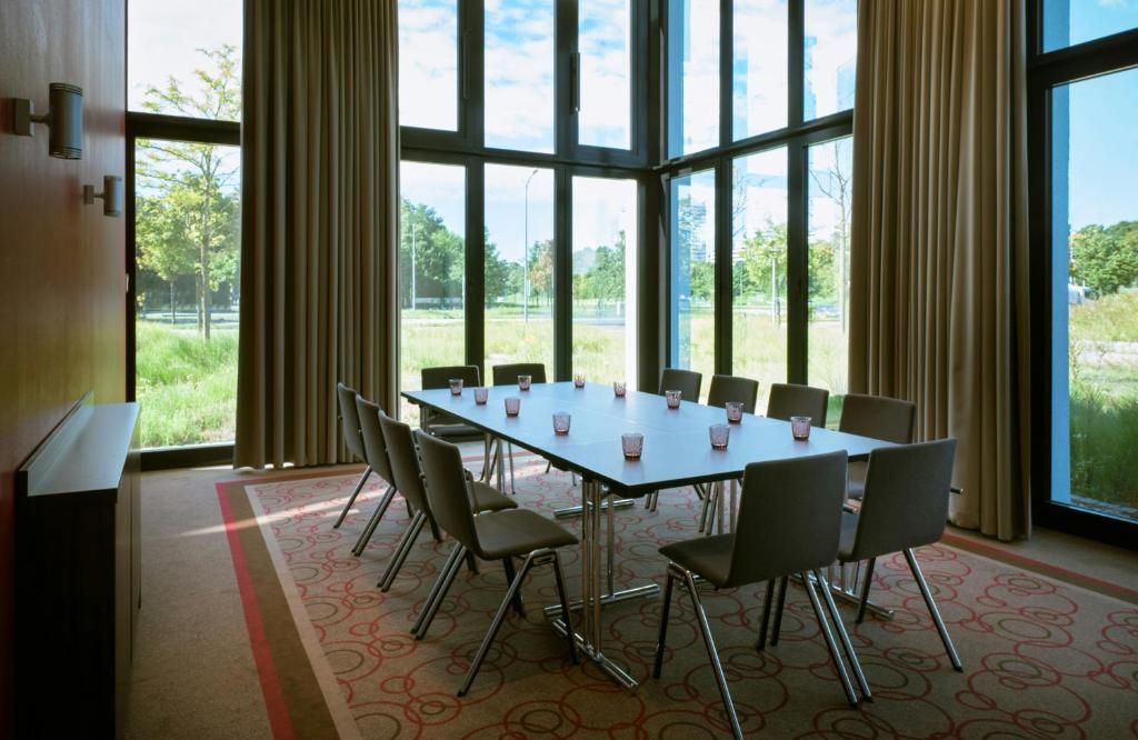 Leonardo Royal Hotel Munich фото 42
