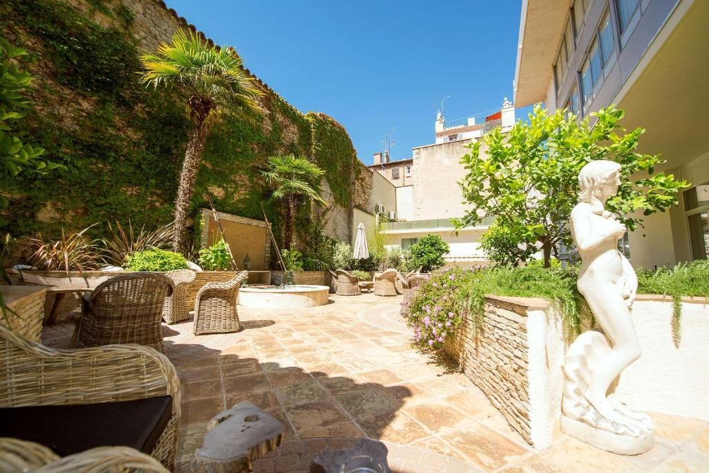 Best Western Plus Le Patio des Artistes Wellness Jacuzzi фото 26