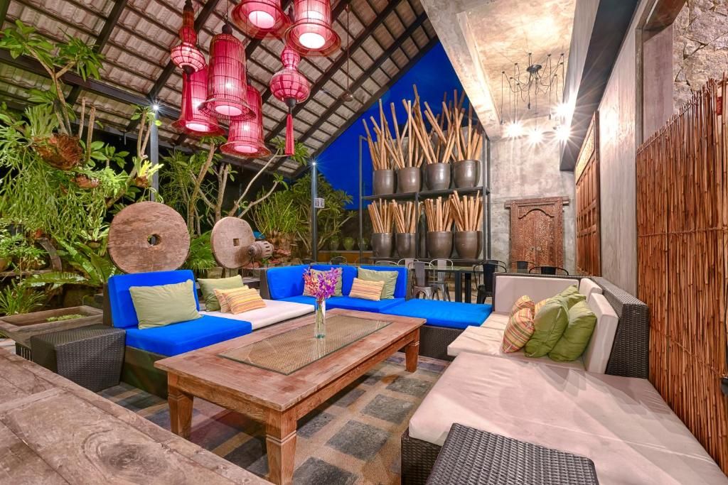 Lot 33 Boutique фото 11