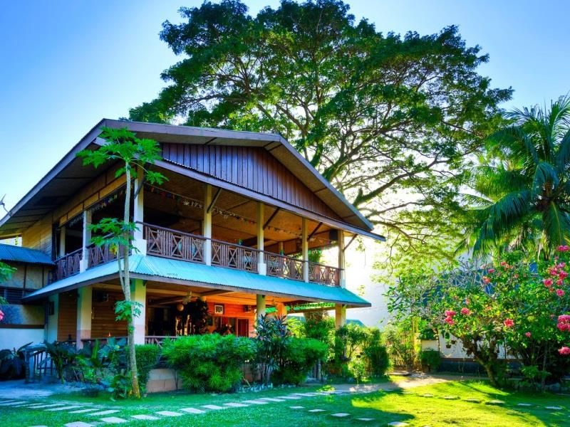 Lally & Abet Beach Resort фото 6
