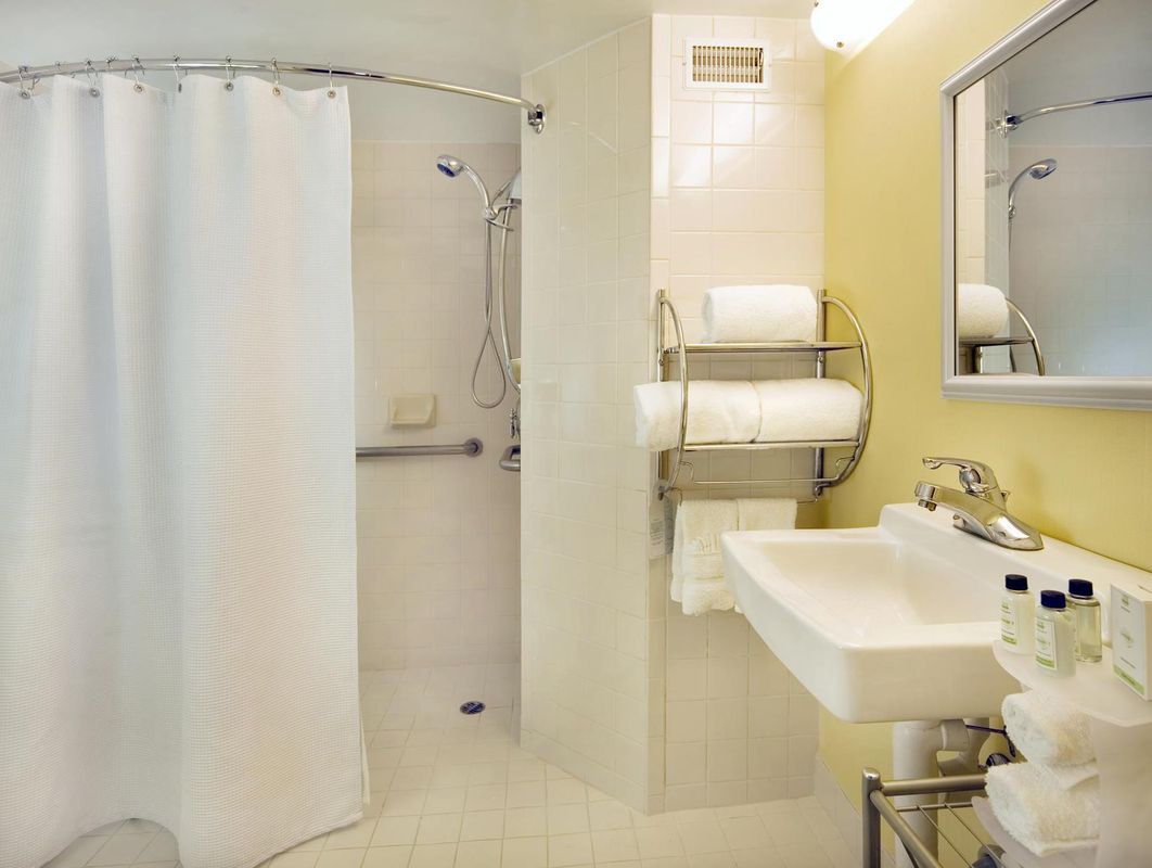 Embassy Suites by Hilton Miami International Airport фото 7