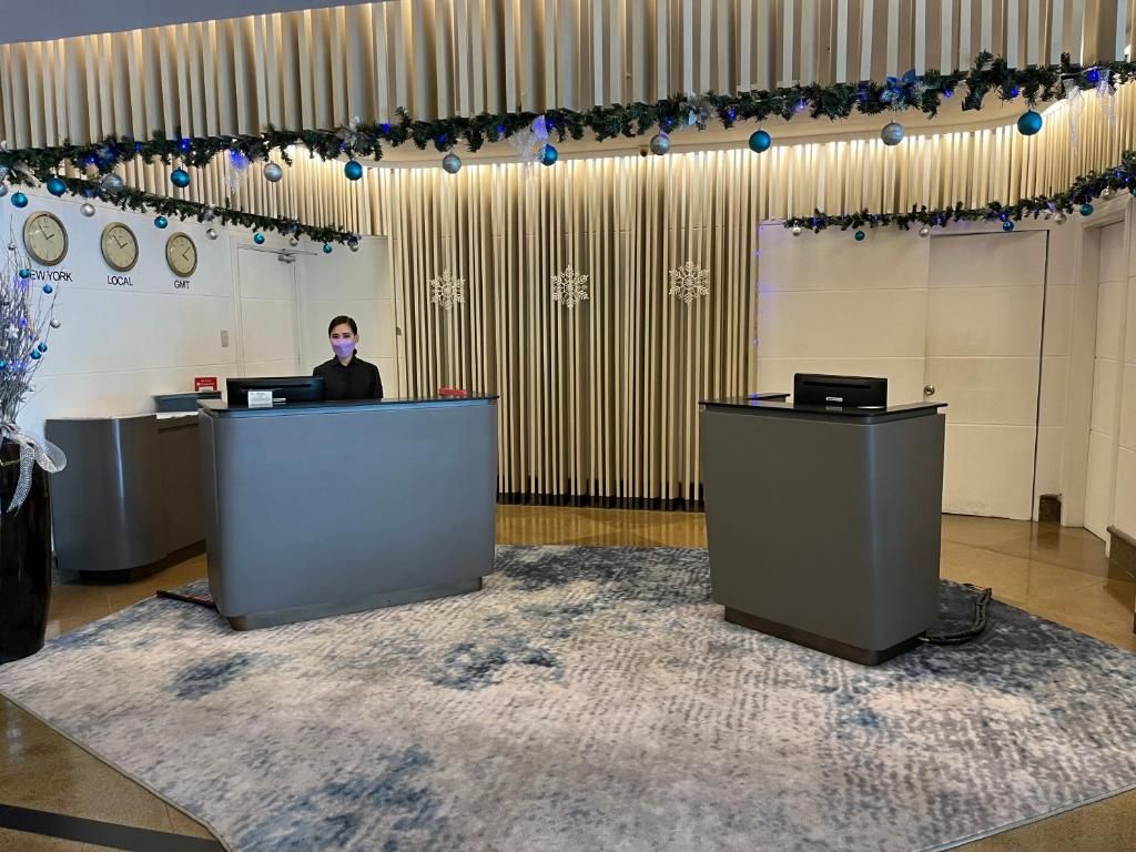Crown Regency Suites Mactan фото 41