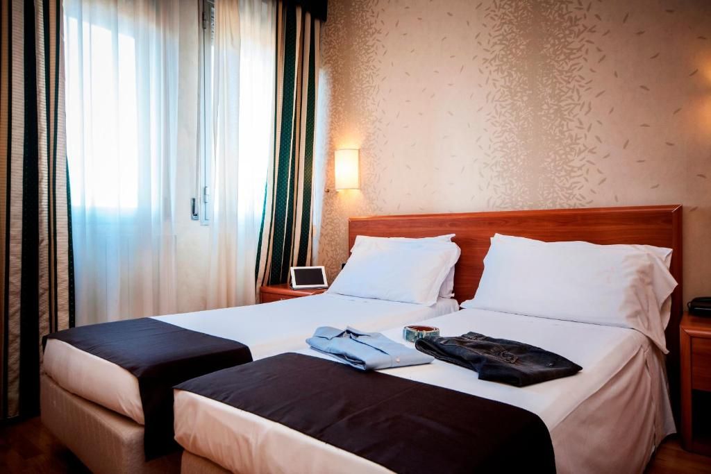 Executive Suite Hotel фото 2
