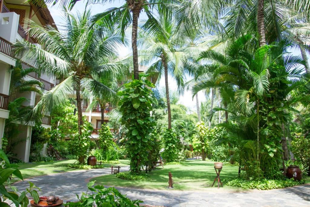 Bamboo Village Beach Resort & Spa фото 152