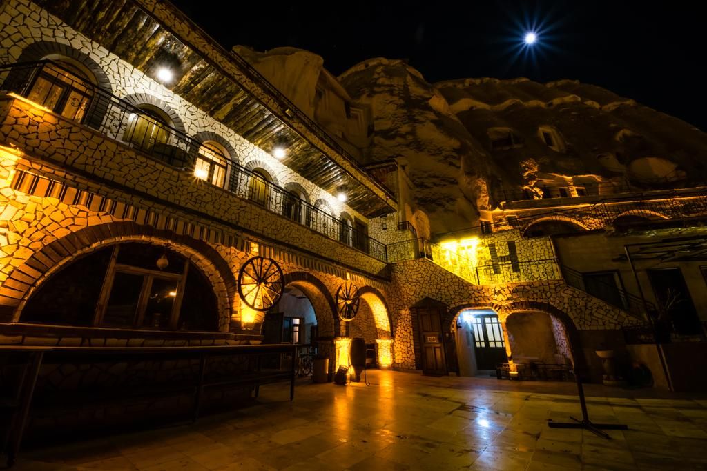 Elite Cave Suites фото 0