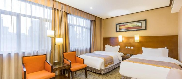 Фото отеля Jianguo Hotspring Hotel Beijing