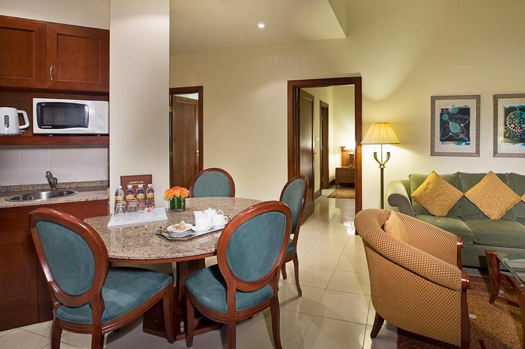 City Seasons Suites фото 31