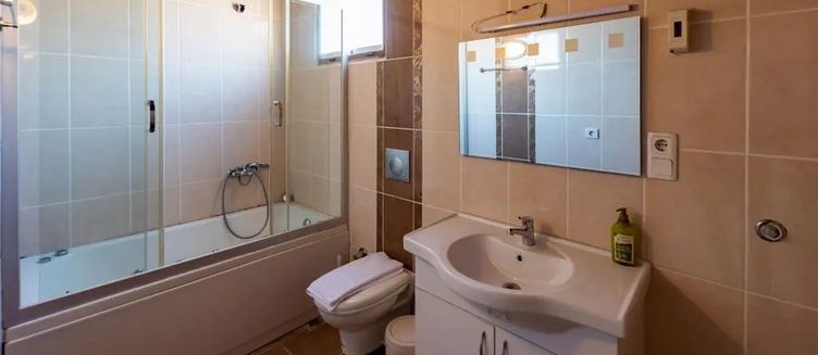 Фото отеля Vira Apart & Suits