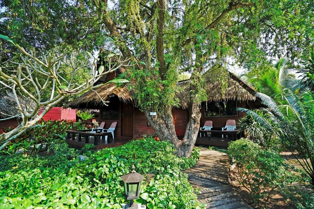 Sunset Village Beach Resort фото 70