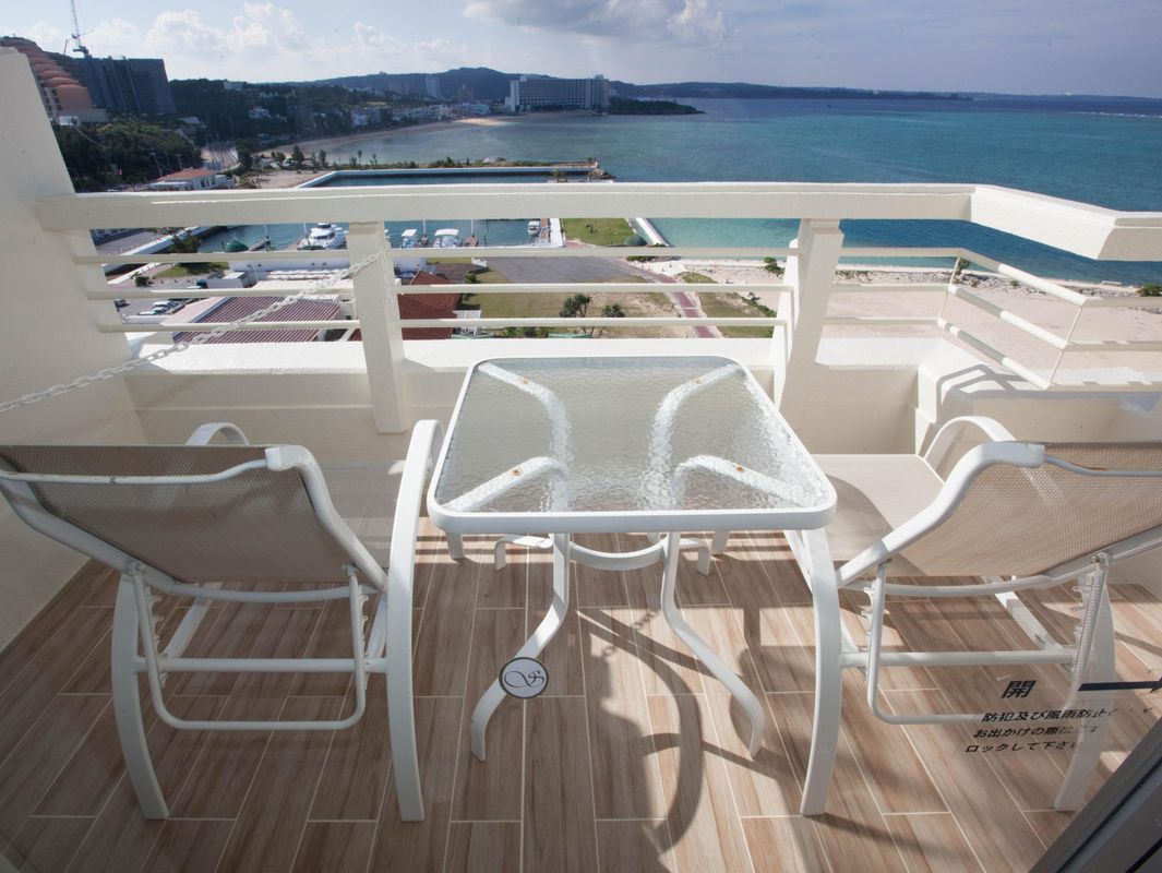 Sheraton Okinawa Sunmarina Resort фото 22
