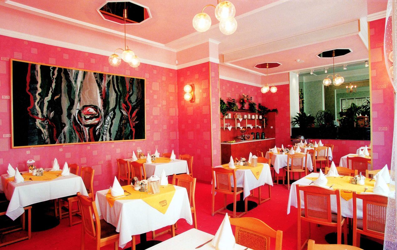 Hotel Slovan фото 1