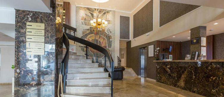 Фото отеля Hotel Royal Inn