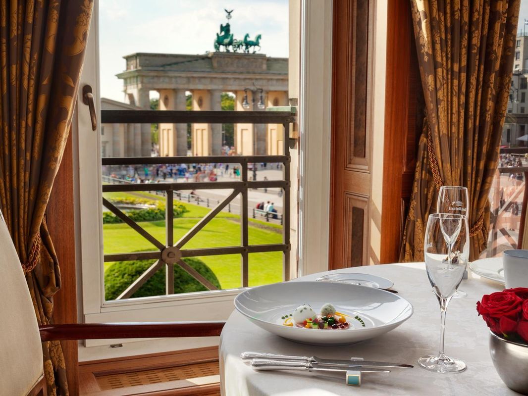 Hotel Adlon Kempinski фото 49