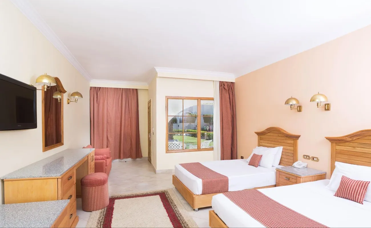 Aladdin Beach Resort фото 3