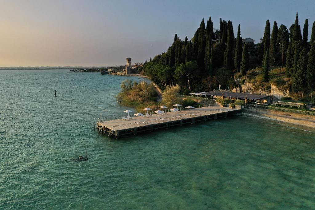 Villa Cortine Palace Hotel фото 16