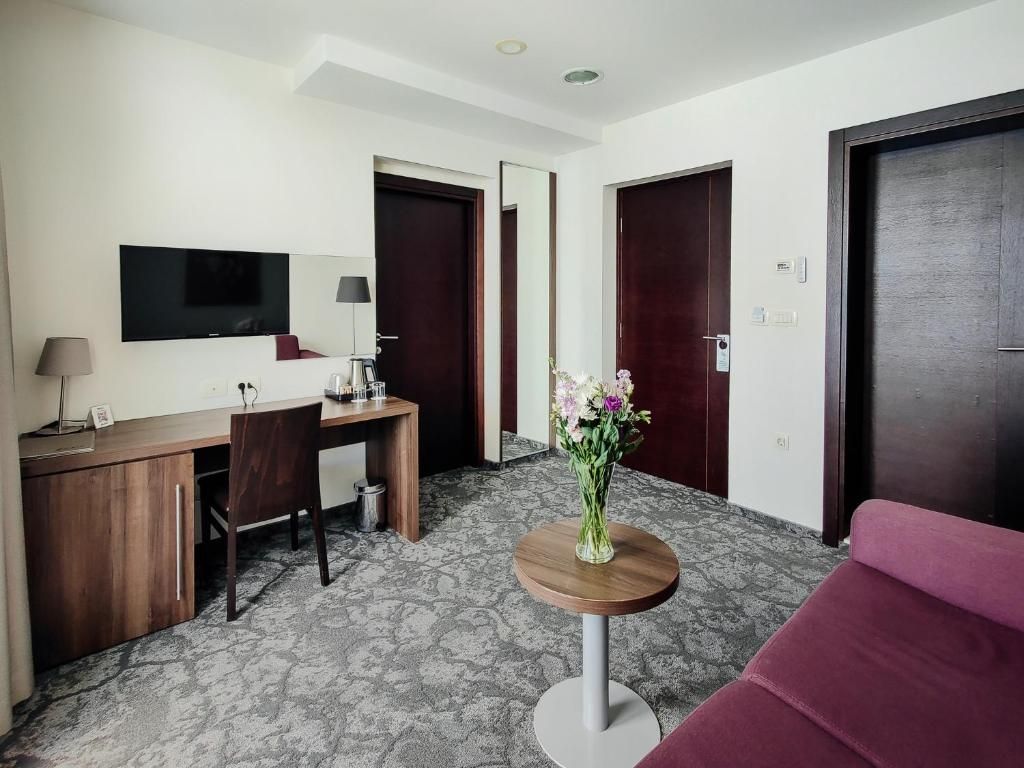 Hotel Pine фото 6