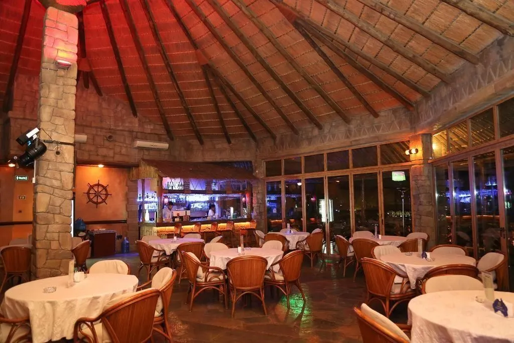 Sandy Beach Hotel & Resort фото 7