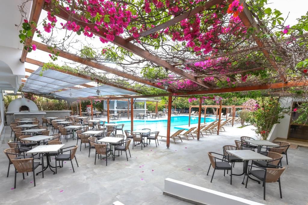 Hotel Loutanis фото 32