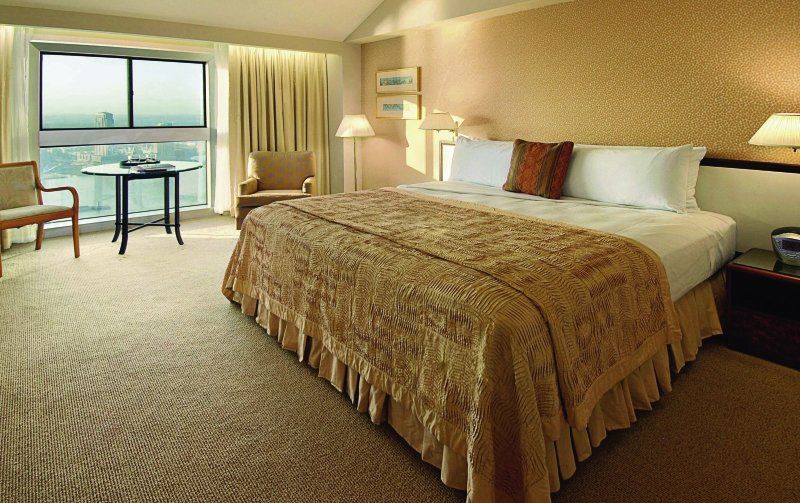 Millennium Hilton New York One UN Plaza фото 2