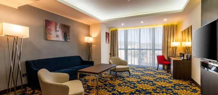 Фото отеля Ramada Hotel & Suites by Wyndham Yerevan