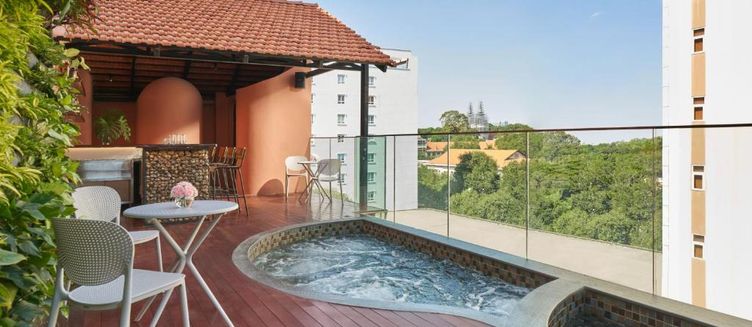Фото отеля Silverland Sil Hotel & Spa
