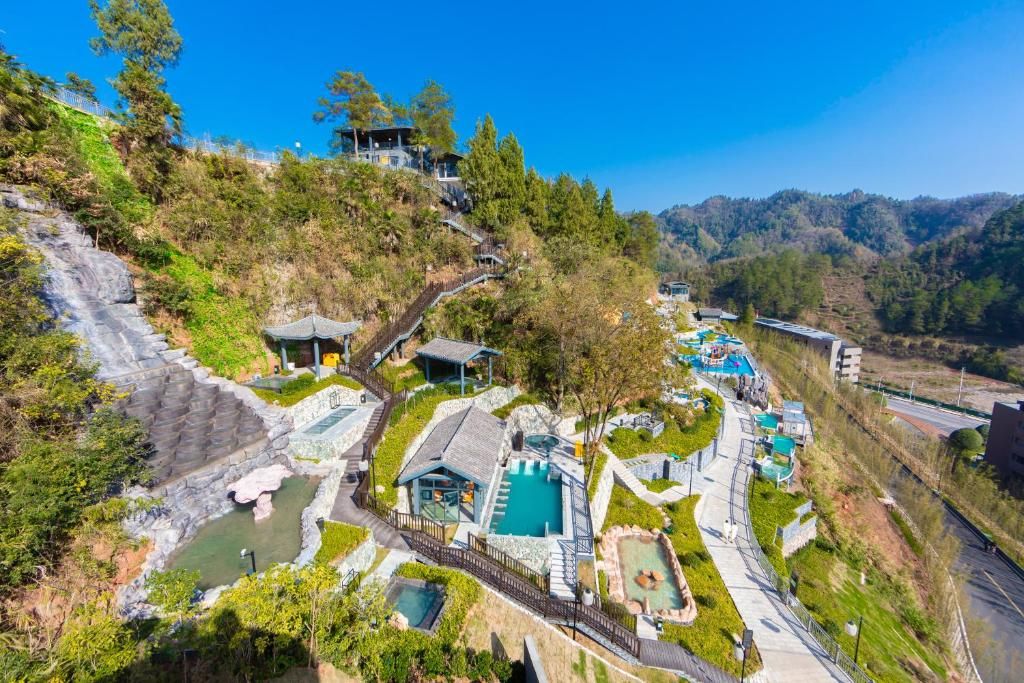 Wyndham Grand Plaza Royale Hot Springs Fenghuang фото 0