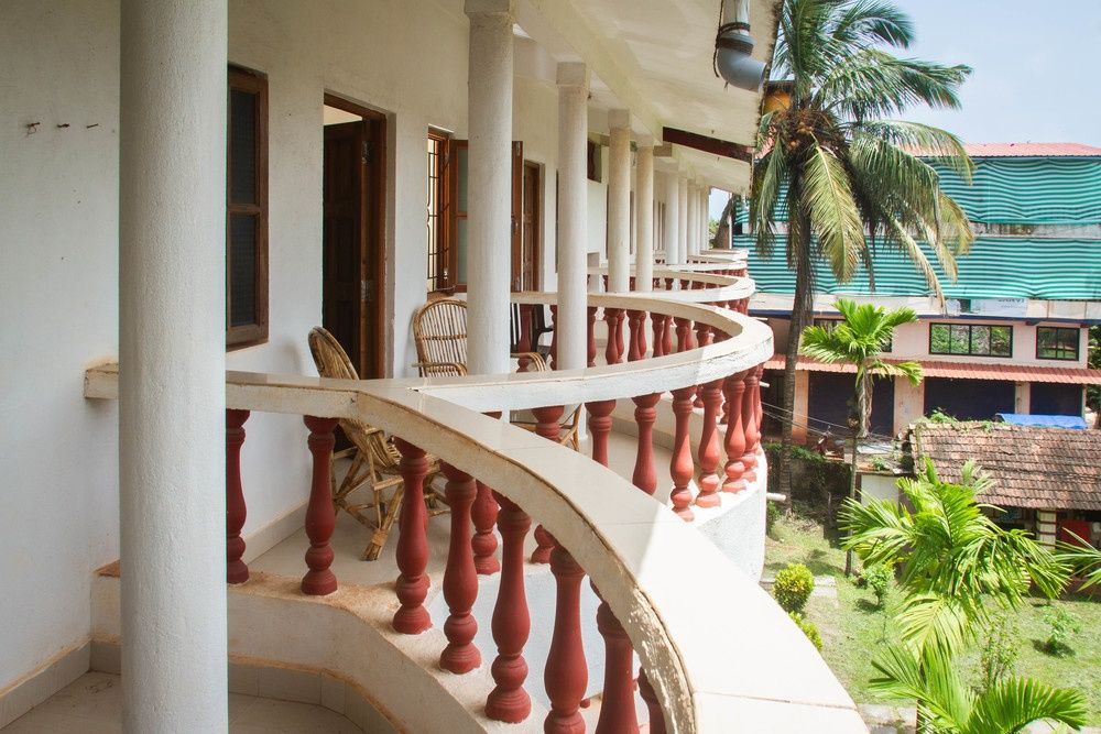 Oasis Beach Resort фото 61