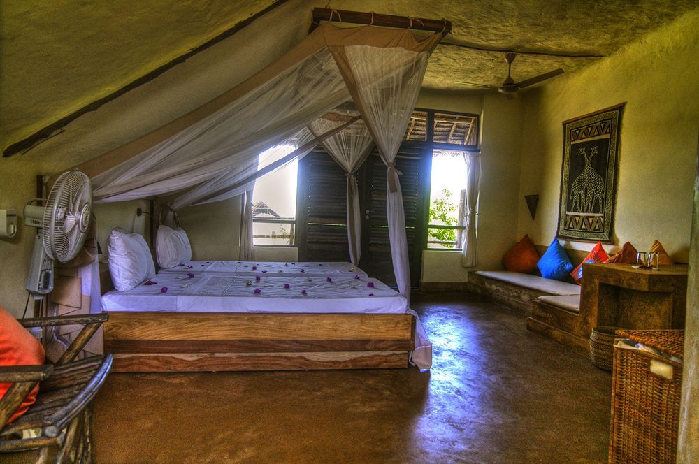 Sunshine Marine Lodge фото 3