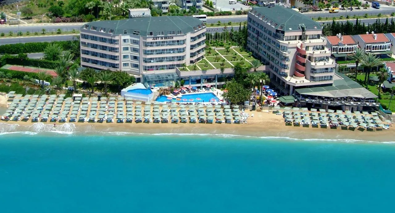 Aska Just in Beach фото 0