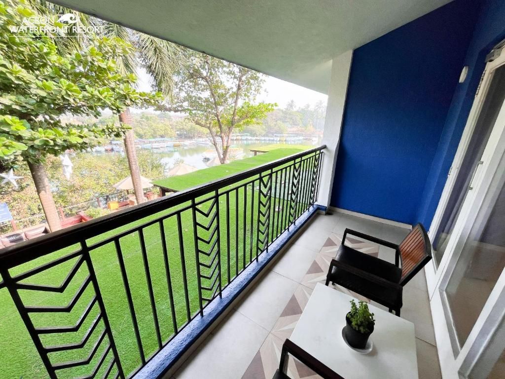 Acron Waterfront Resort фото 76