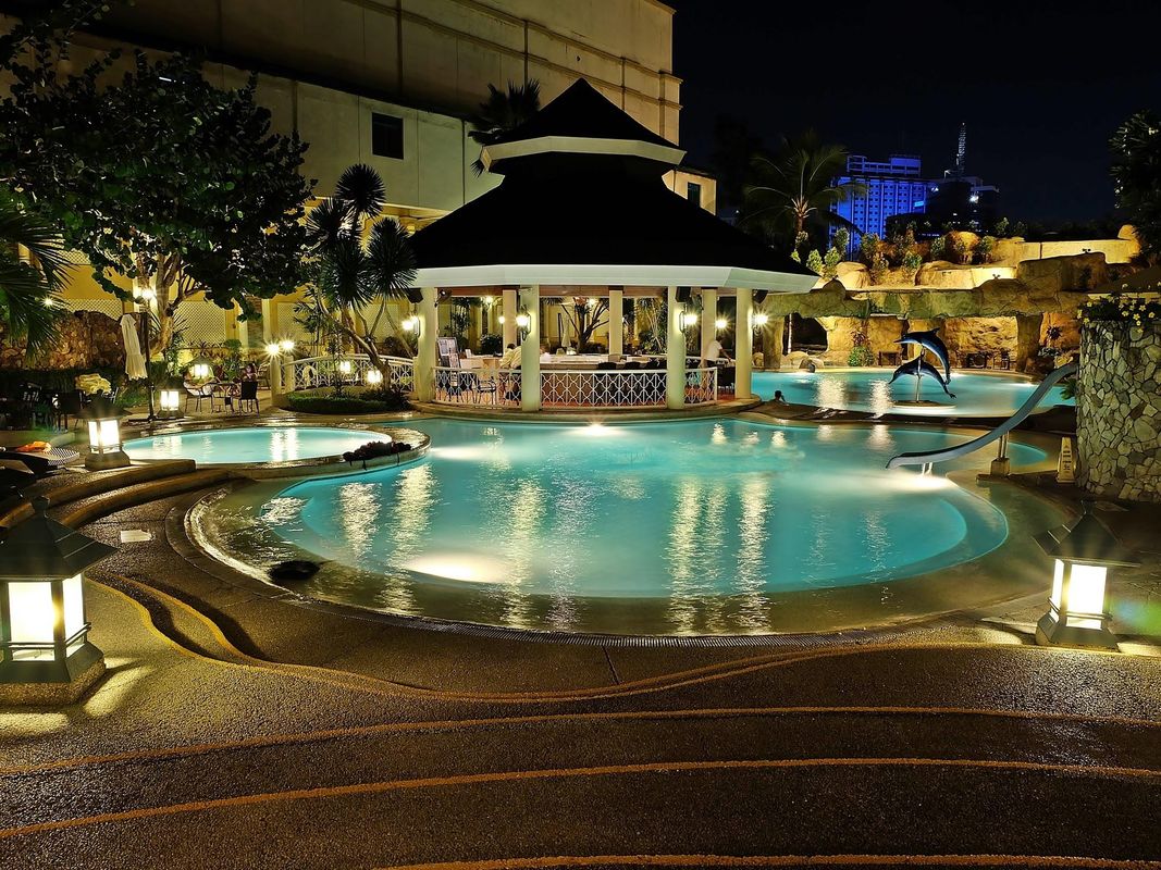 Waterfront Cebu City Hotel & Casino - Multiple Use Hotel фото 31