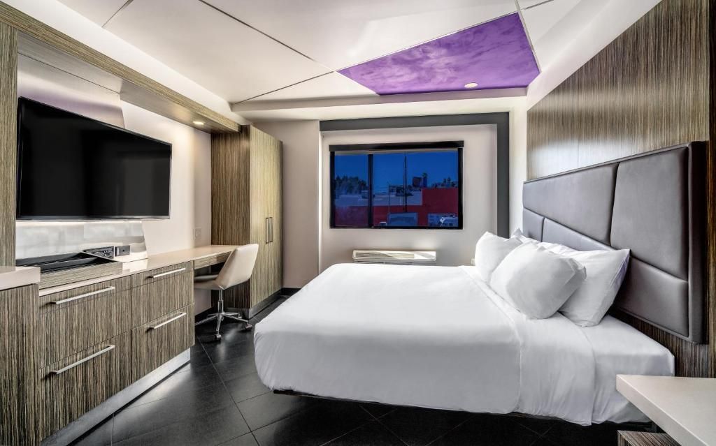 The Moment Hotel фото 6