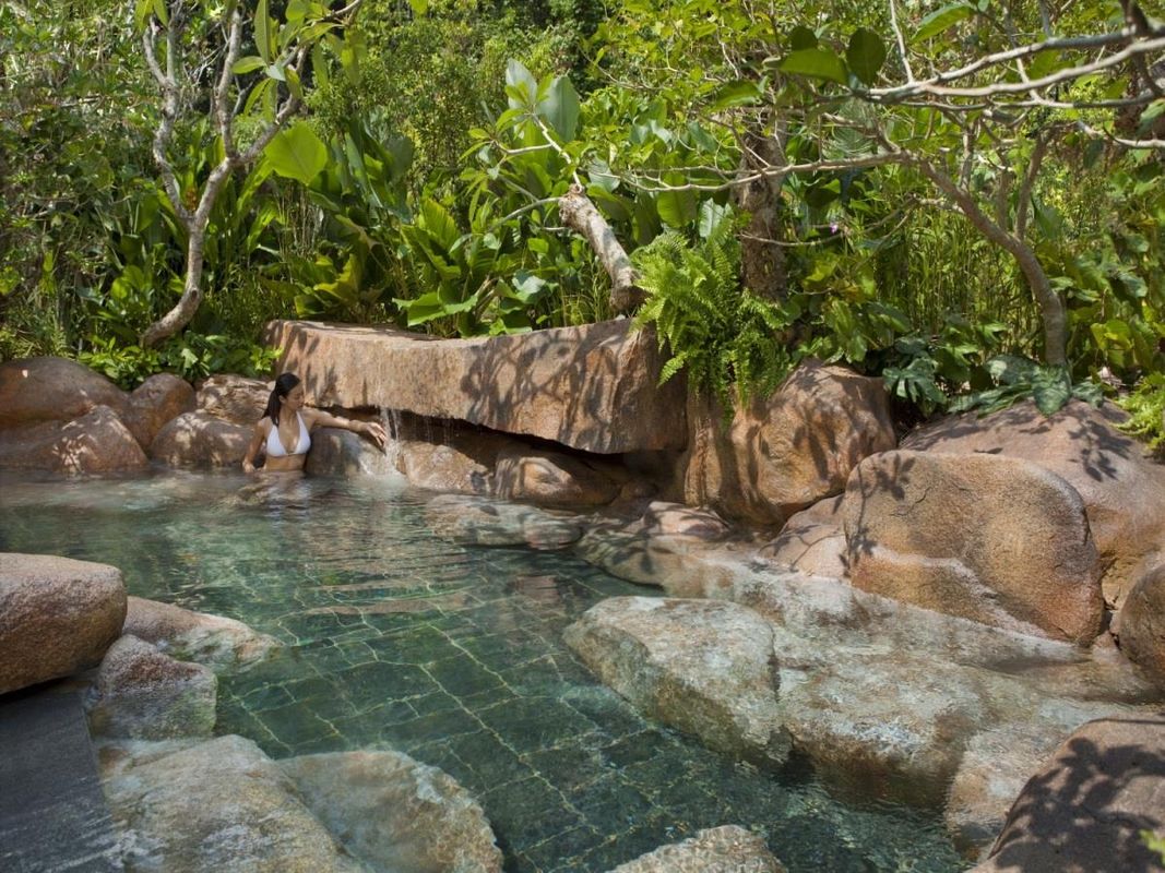 Resorts World Sentosa - Beach Villas фото 9