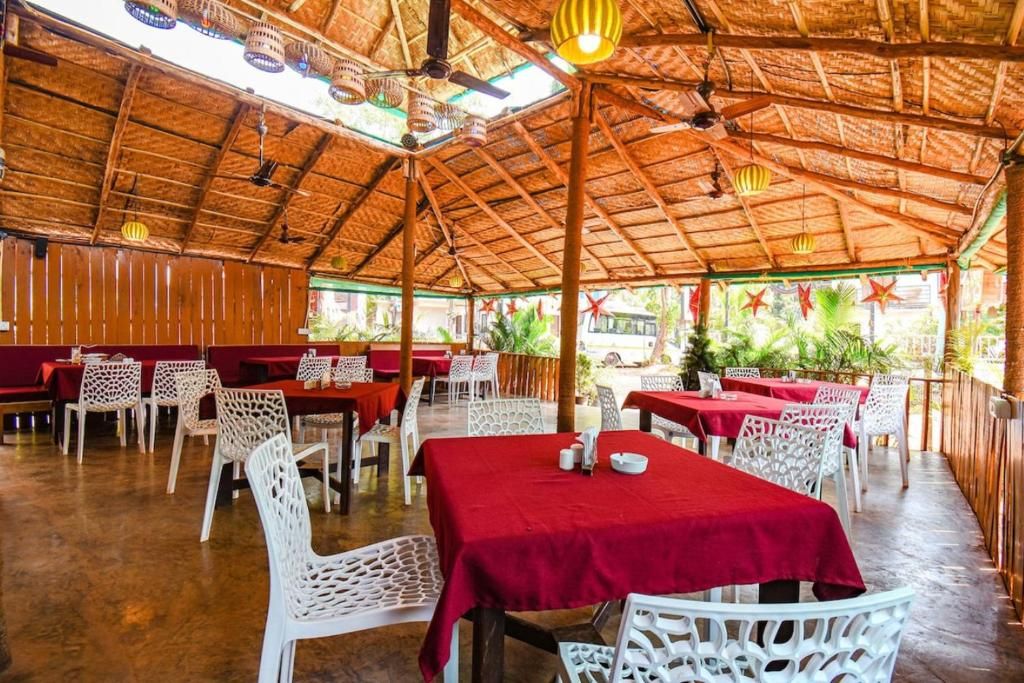 Yogi Tree Beach Resort And Cafe фото 4