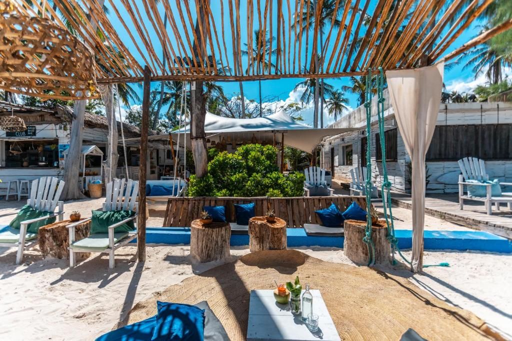 B4 Beach Club фото 12