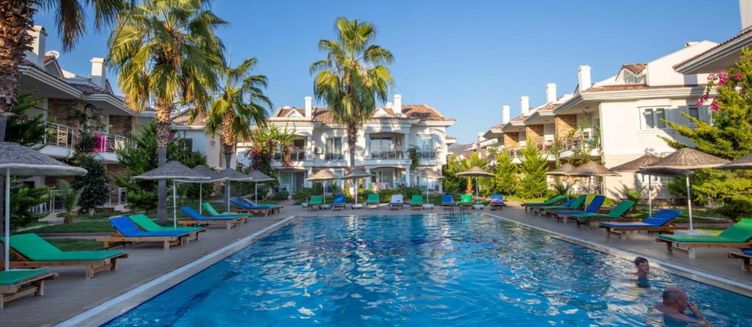 Фото отеля Golden Life Blue Green Residence