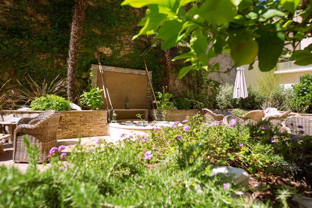 Best Western Plus Le Patio des Artistes Wellness Jacuzzi фото 32