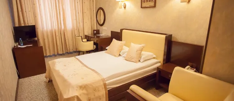 Фото отеля Marton Palace