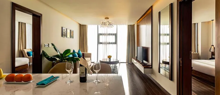 Фото отеля Maximilan DaNang Beach