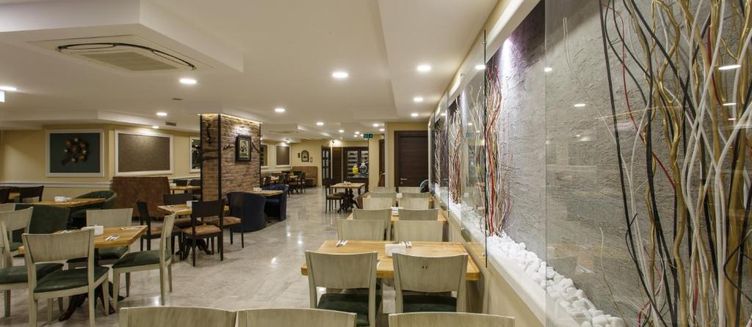 Фото отеля Antroyal Hotel