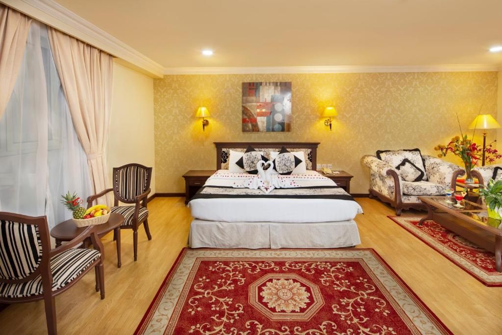 Pars International Hotel фото 0