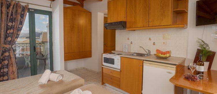 Фото отеля Irida Hotel Apartments