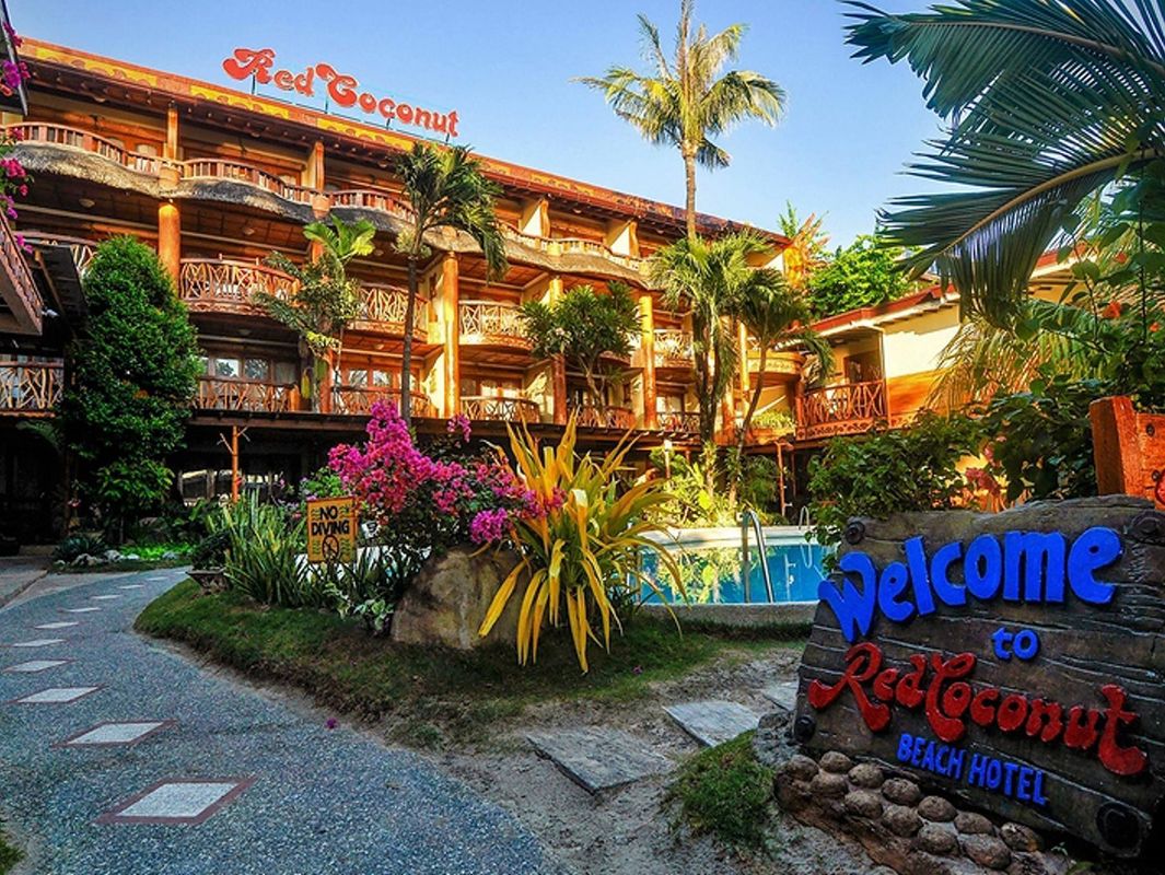 Red Coconut Beach Hotel фото 18